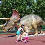 Invazie de dinozauri la Râșnov (P)