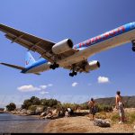 Aproape am atins un avion în aer: aeroportul din Skiathos