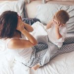 Joc de roluri fericit în care mama stă, în sfârșit, degeaba!