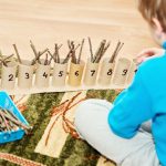 Școala Montessori: cum e pentru copiii mei