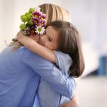 Nu te mai iubesc niciodată, mami! – Eu o să te iubesc întotdeauna.