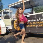 Două mame evadează la mare și constată că multe-s ca odinioară, dar nu toate! (P)