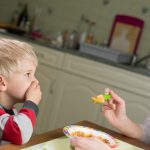 „Niciodată nu-i e foame când noi, restul, mâncăm, dar după o jumătate de oră…”
