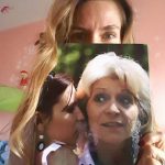 Pentru tine, mama, amintiri pe care să le ții în brațe! (concurs)