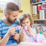 Tata nu e mama și nici nu trebuie să fie: pledoarie pentru timp de calitate copil-tată