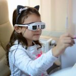 Tratament inovativ într-o clinică din Zalău pentru ochiul leneș la copii (p)