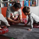 Ce se mai întâmplă pe la noi pe-acasă în așteptarea Crăciunului(P)