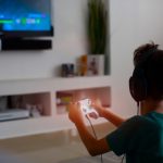 De ce l-ai lovit? Mă antrenam pentru un joc video…