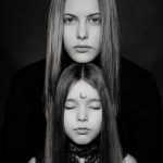 Ghid pentru adaptarea la grădiniță, carte pentru tați, carte pentru adolescente și mamele lor: cele trei titluri noi în colecția „Educație cu blândețe”
