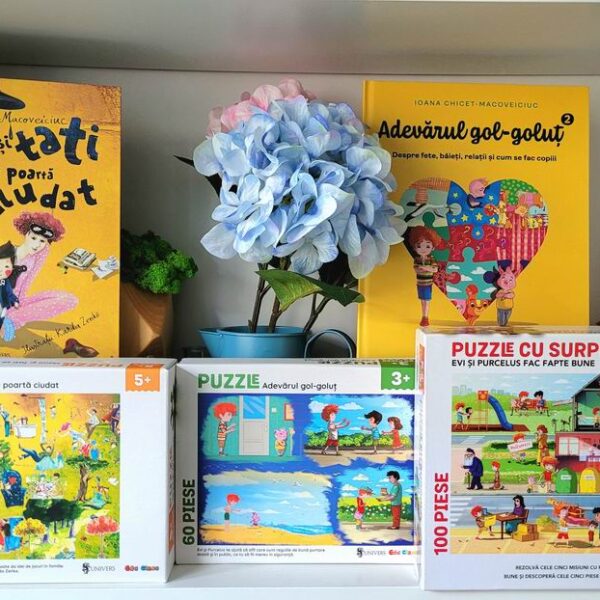 Surprize noi cu Evi și Mami și Tati care se poartă ciudat!